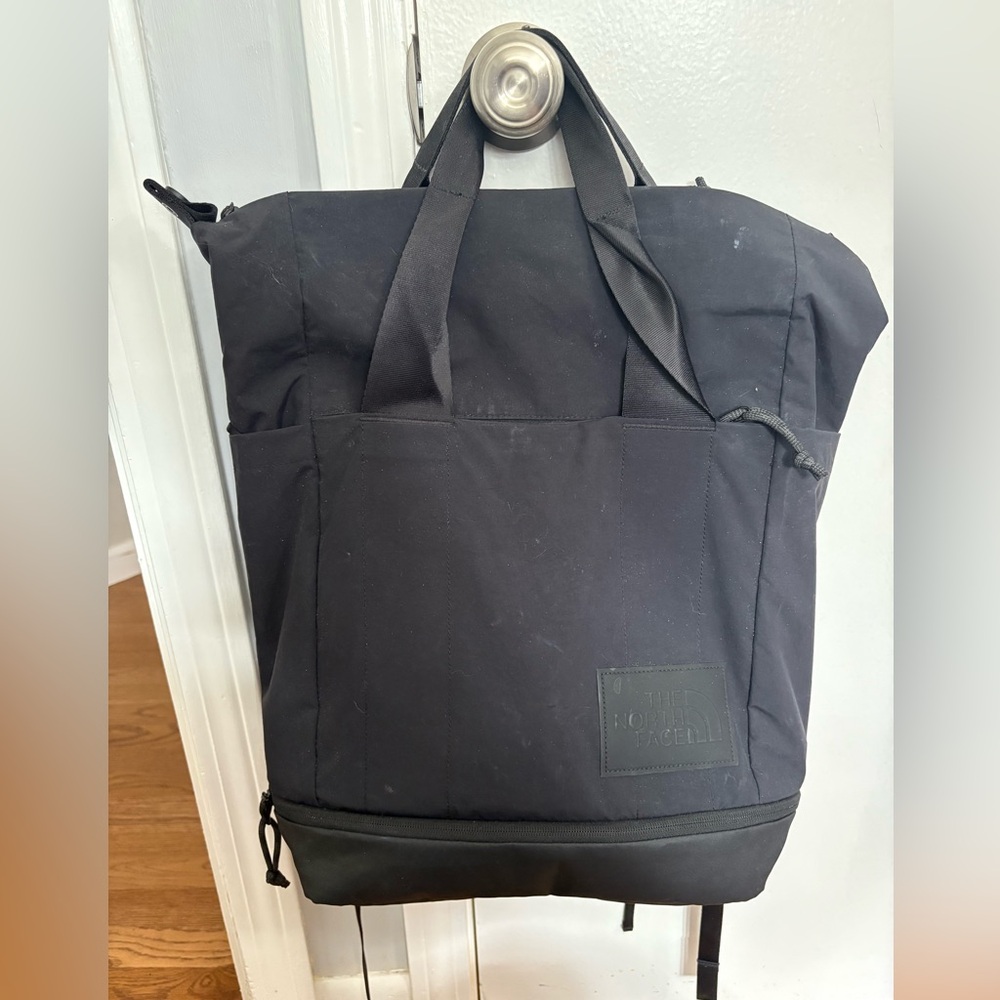 North face Never Stop Utility Pack in black